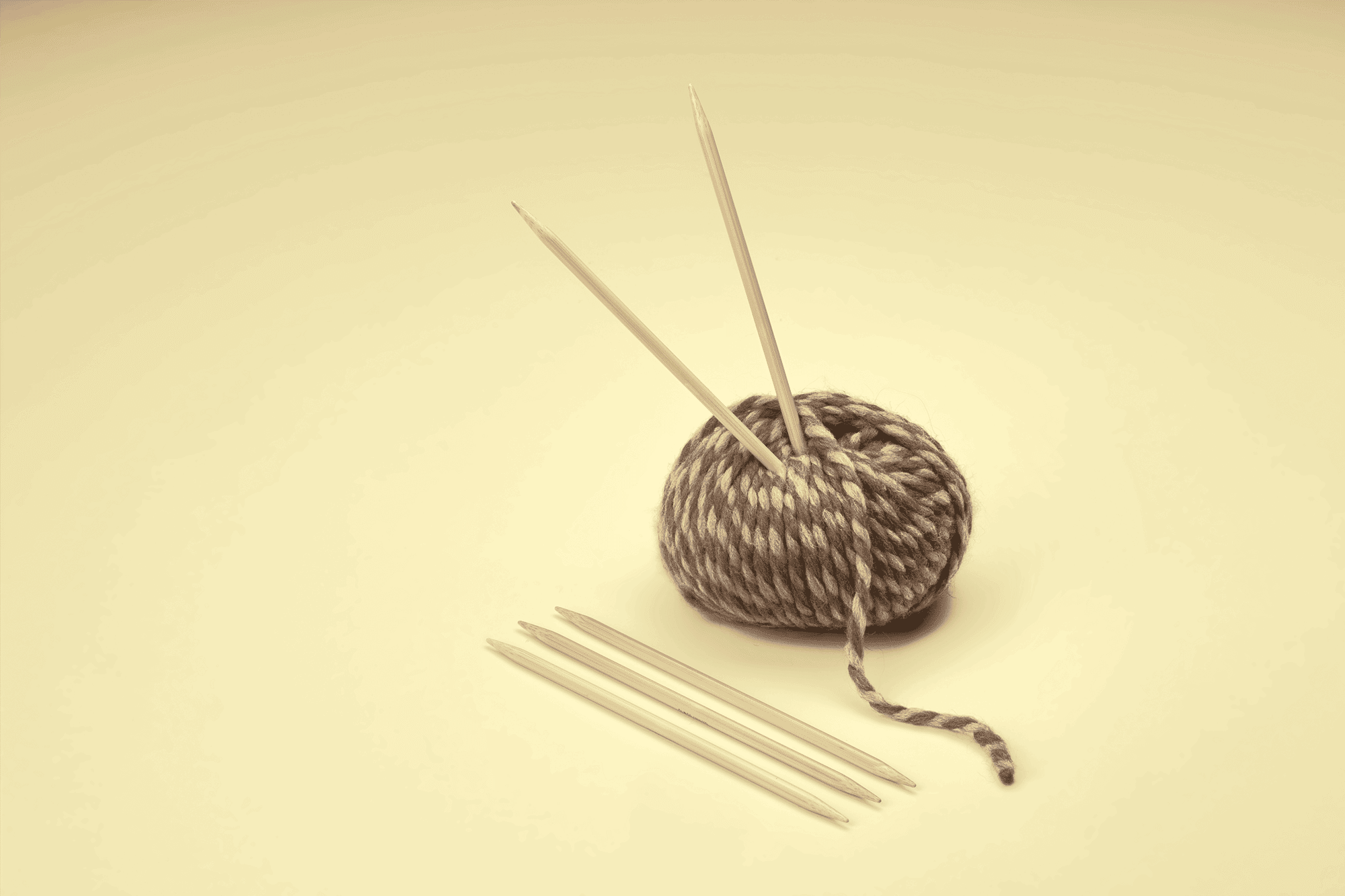 501 7 addiNature Bamboo stocking knitting needle double pointed needles bamboo 2 10mm 1520cm US 0 15 6 8 madeinGermany mood1yellow rgb knitting keeps warm,warm up,knitting for the needy