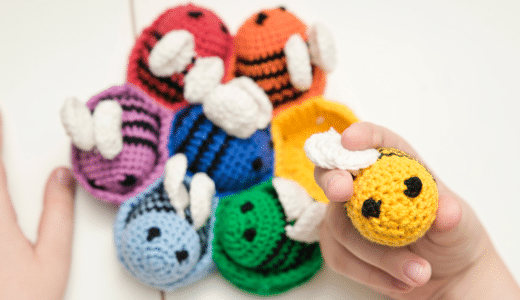 amigurumi bee amigurumi,crochet animals,knitting or crochet art,animals crochet
