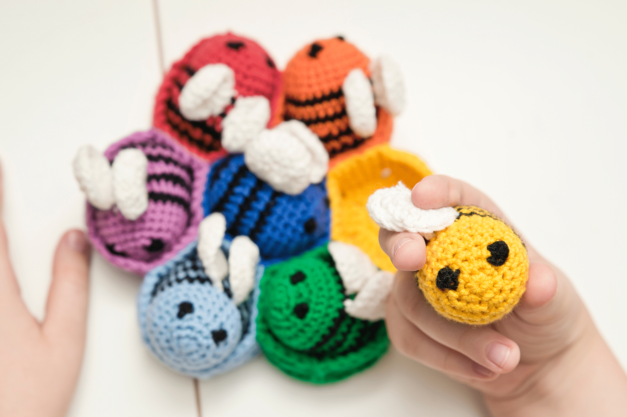 amigurumi bee amigurumi,crochet animals,knitting or crochet art,animals crochet