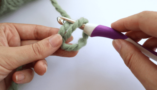 m2 3 Beginners Loop 2 1 Learn to Crochet,Crochet Headband for Beginners