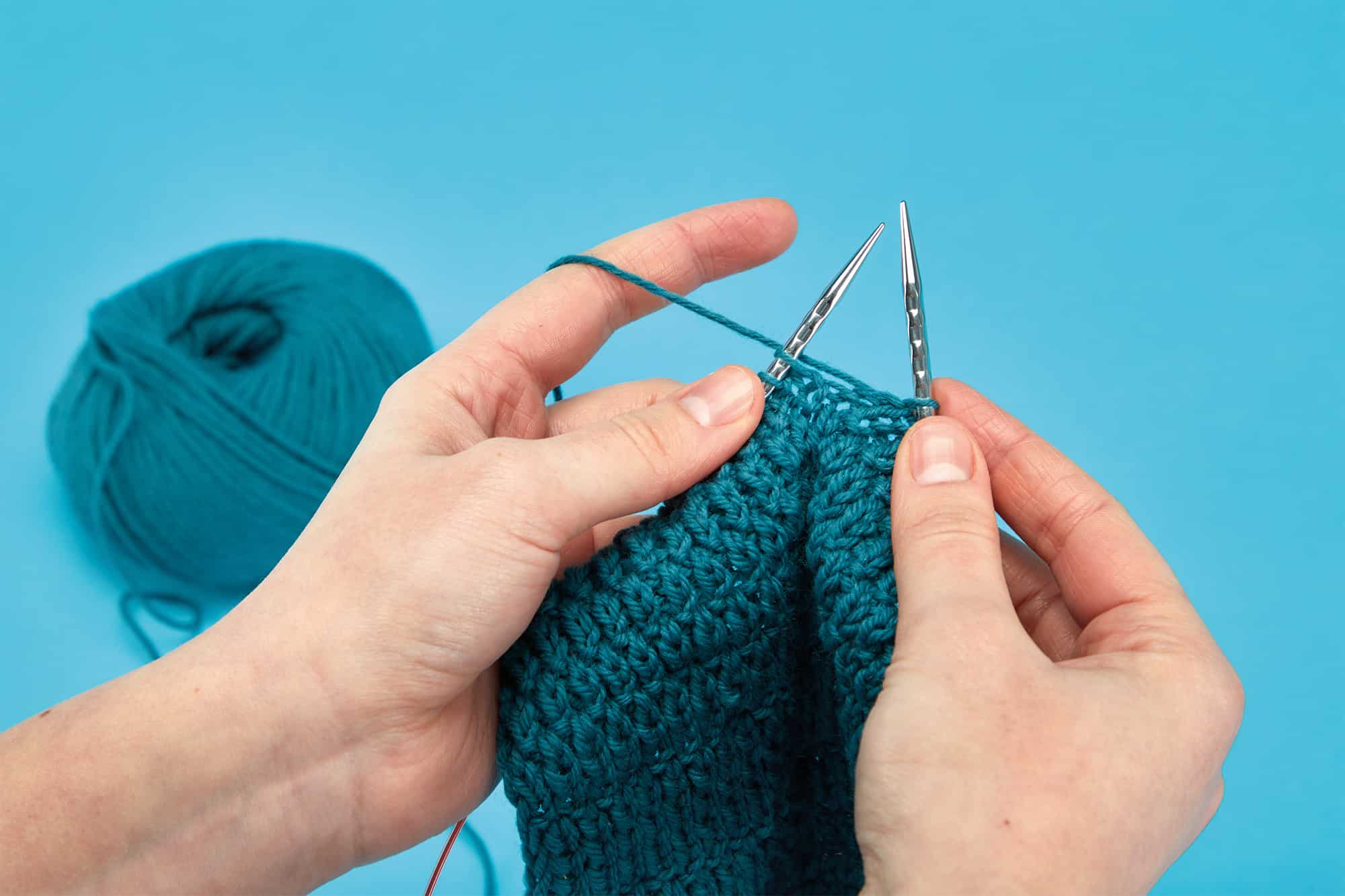 addiNovel circular knitting needle