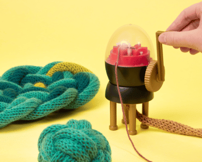 880 2 addiEi mini knitting machine knitting machine 6 needles neeldes Sideshot1 rgb instructions for knitting machines