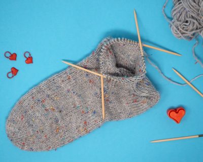  12 pcs Ergonomic Plastic Handle Crochet Knitting Needles Set  DIY Craft Yarn Weaving Tools for Crochet Enthusiasts to Make Socks, Hat,  Scarf, Bag, Cap (12 pcs)