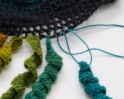 Crochet Curly Wig Q Knot On Curls2 Crochet Curly Wig,Crochet Wig,Carnival Crochet,Costume Ideas DIY
