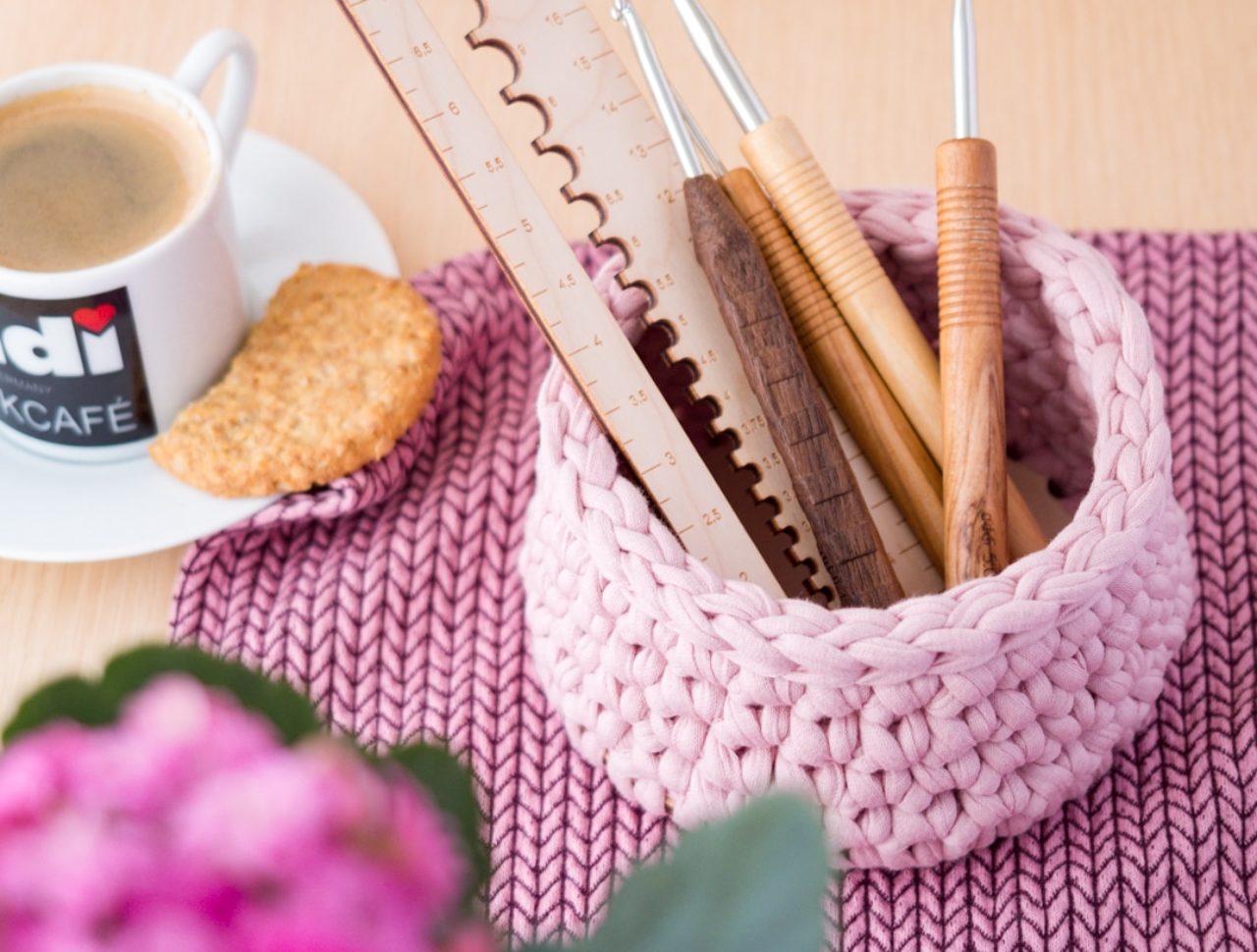 Crochet basket with textile yarn and addiShapes