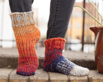 Cranking socks with addiExpress knitting machine