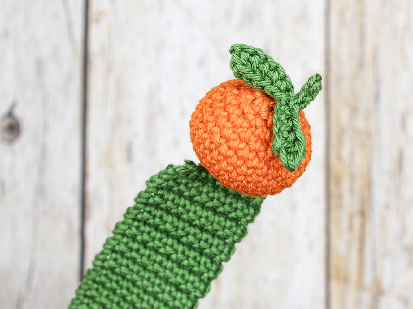 Orange häkeln - Lesezeichen Amigurumi