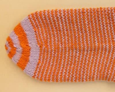 Gumgum zweifarbige Sternspitze stricken GumGum Socken mit dem addiCraSyTrio stricken