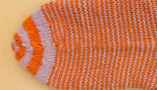 Gumgum zweifarbige Sternspitze stricken GumGum Socken mit dem addiCraSyTrio stricken