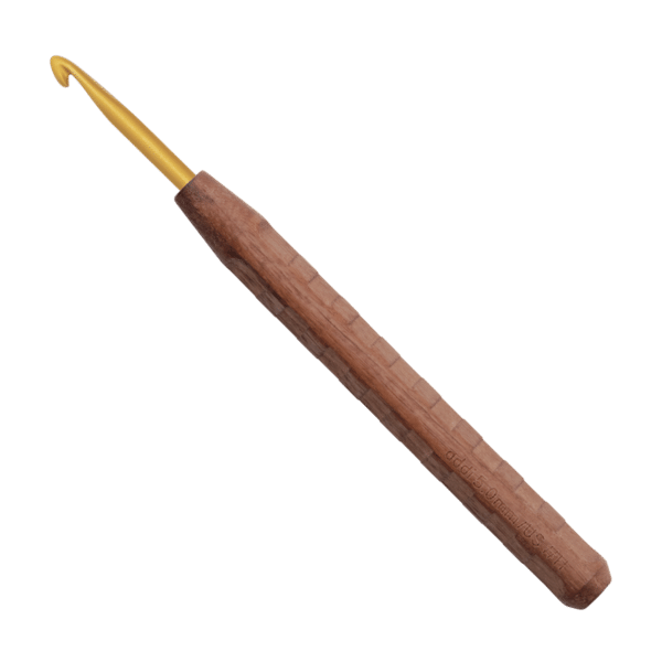 addiNature Walnut Gold crochet hook