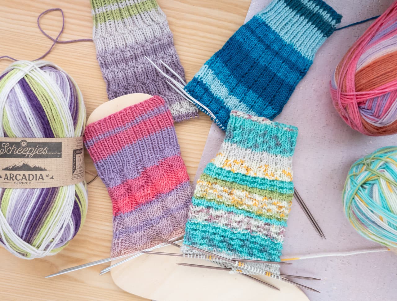 4 Sockenmuster bunte Garne Socken stricken Sockenmuster für bunte Garne