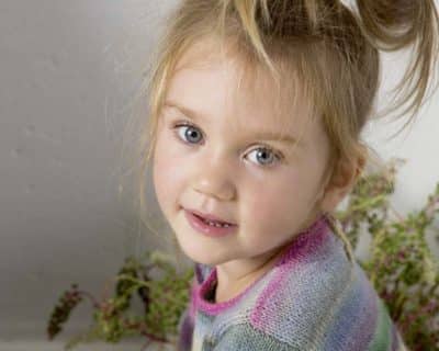 241 009 001 D2 Kinder Strickkleid