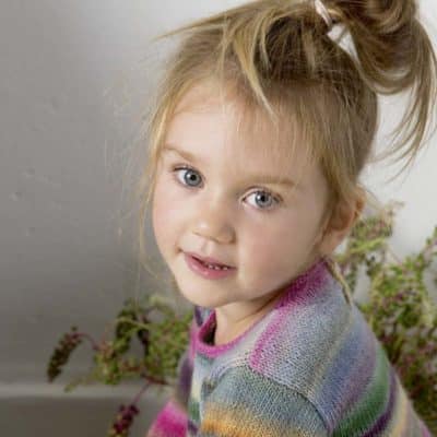 241 009 001 D2 Kinder Strickkleid