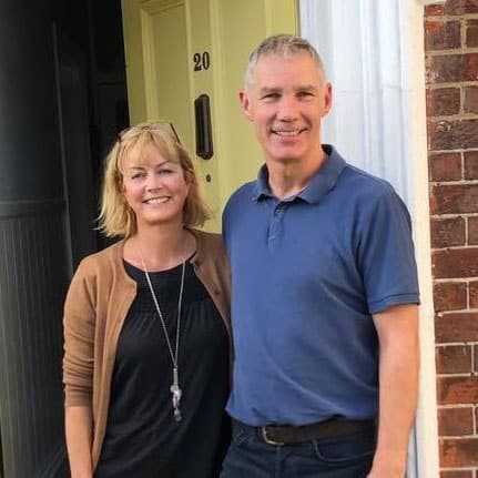 Ade und Louise die Erfinder des YarnArms addiYarnArm