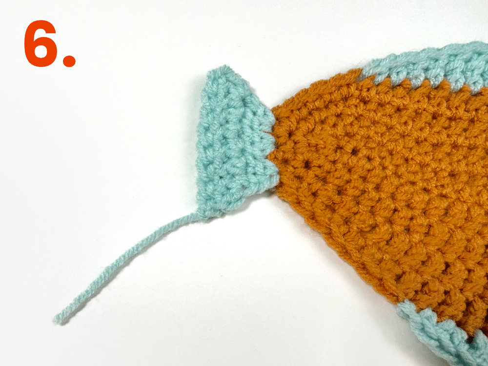 Fish 2 step 06 Fische häkeln